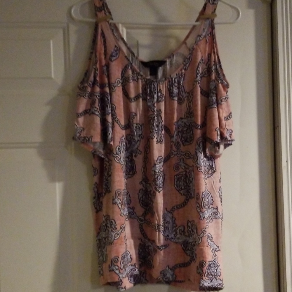 Off the shoulder short sleeved top